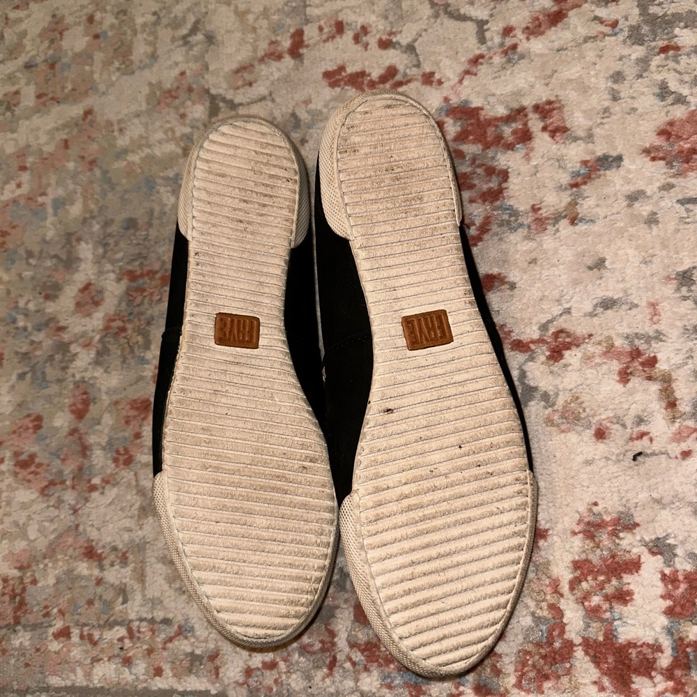 Frye flats - Picture 4 of 4